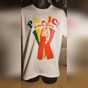 L Panic at the Disco 2022 Tour T-Shirt